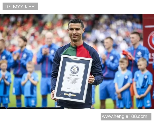 足球明星的名片有哪些独特之处揭示他们的个人魅力与职业成就